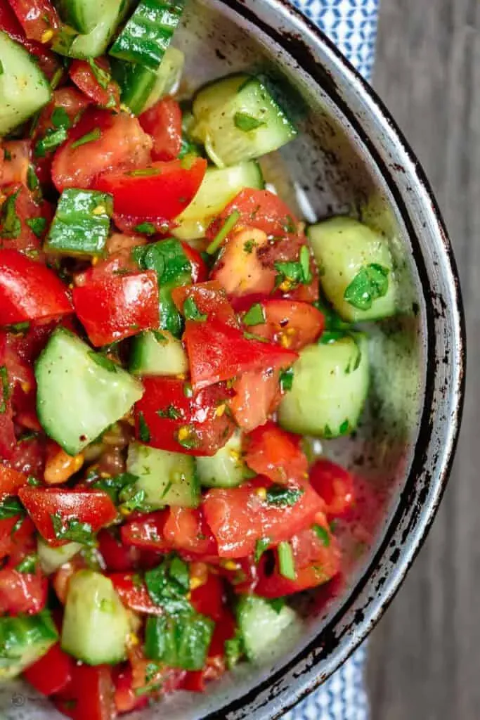 Amazing 3-Ingredient Mediterranean Salad