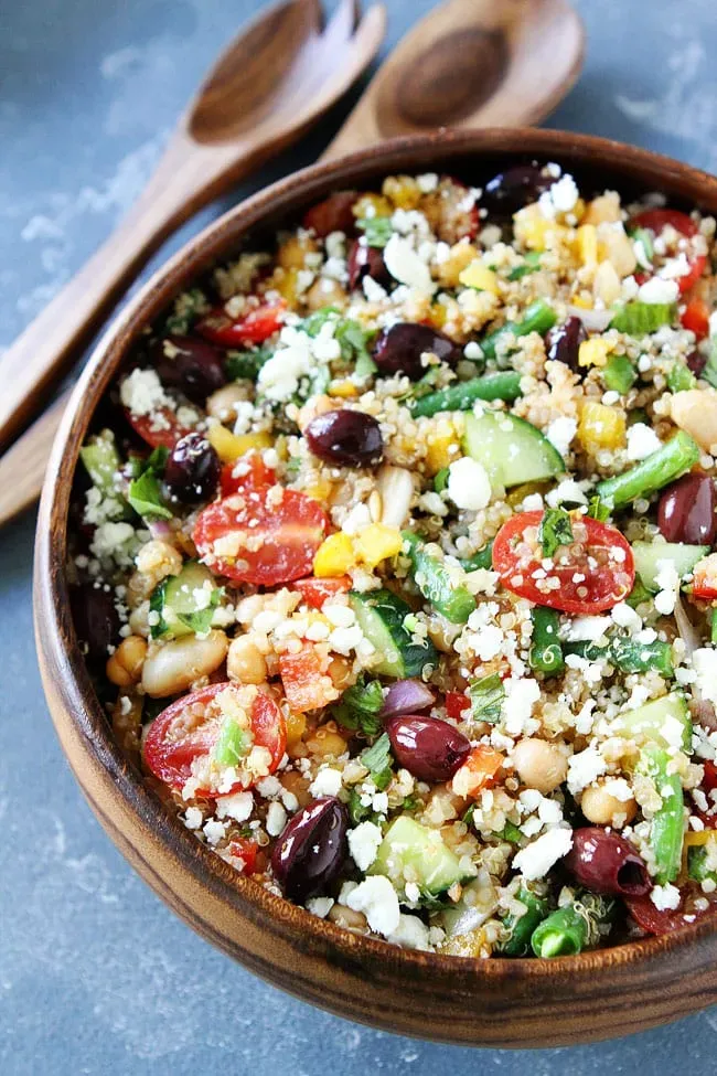 Assembling Your Vibrant Kraft Mediterranean Quinoa Salad