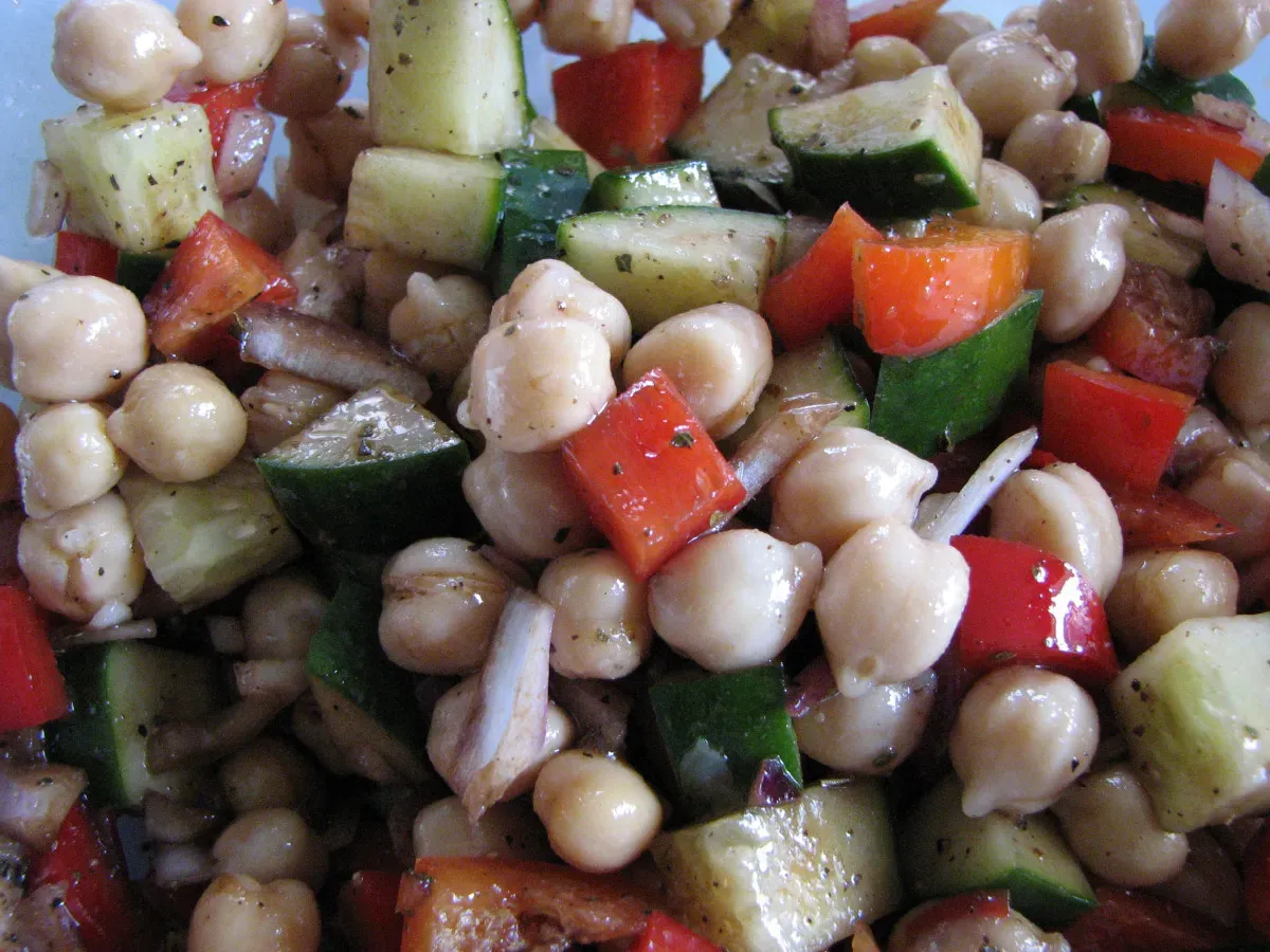 Best Goya Mediterranean Chickpea Salad: Quick & Easy