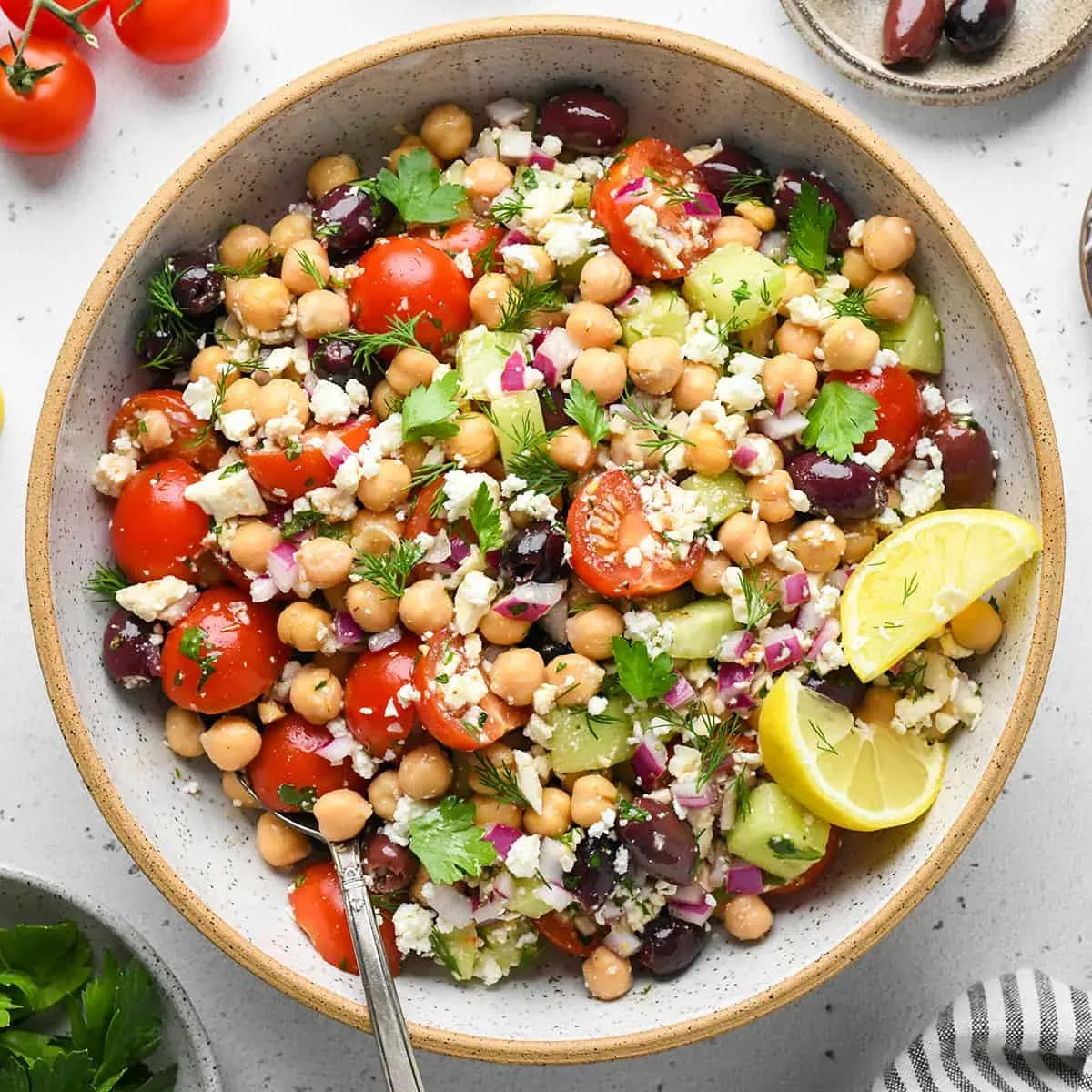 Ingredients for a Killer Mediterranean Chickpea Salad Dressing