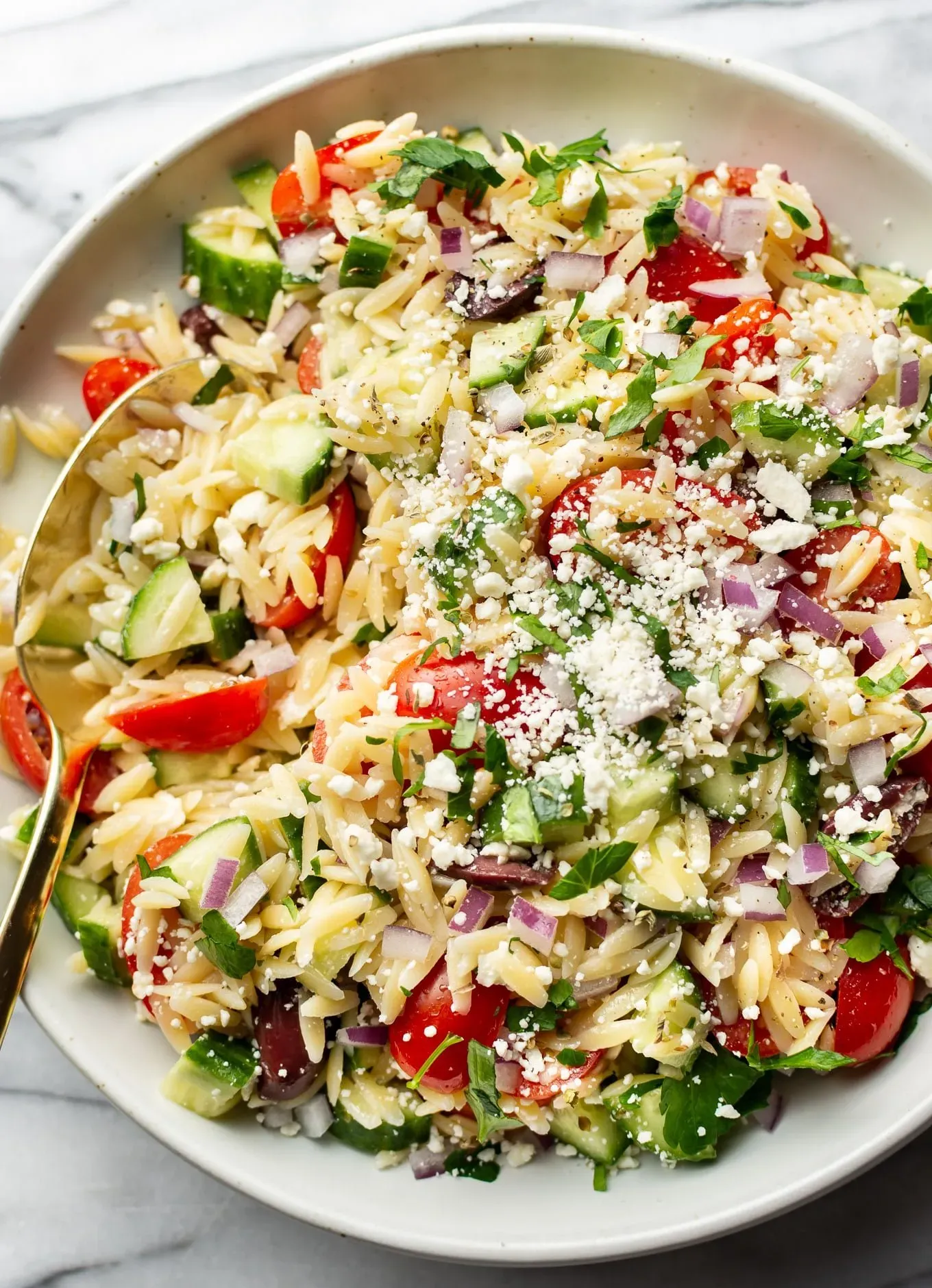 Serving and Storing Your Delicious Orzo Pasta Salad